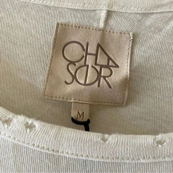 NWT Chaser Distressed Rice SCOOP NECK W/ POCKET White  Buttons l Top SZ M - Picture 4 of 14